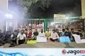 চবির মূল ফটকে তালা, উপাচার্যের প্রস্তাবেও আন্দোলন ছাড়েনি চাকসু